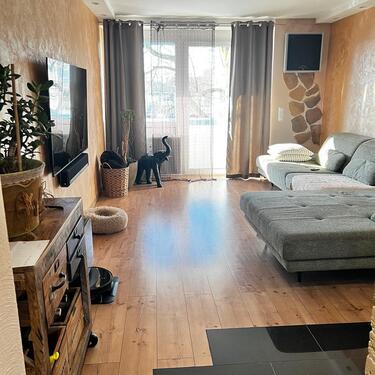 Foto - Wohnung 4 Zimmer renoviert, sehr gepflegt