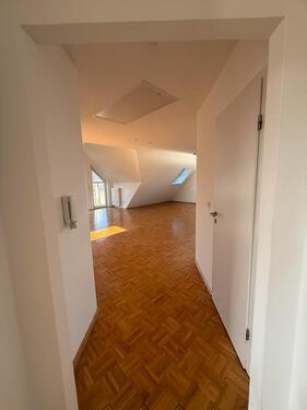 Foto - 3 Zimmer Dachgeschoßwohnung zur Miete in Künzell