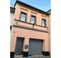 Charmantes Haus mit viel Platz - 210.000,00&nbsp;EUR Kaufpreis, ca.&nbsp; 120,00&nbsp;m&sup2; in Brohl-Lützing (PLZ: 56656)