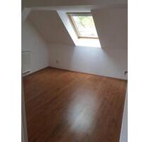 Verkaufe 3 Zimmer Dachgeschosswohnung mit Terrasse - Magdeburg Leipziger Straße