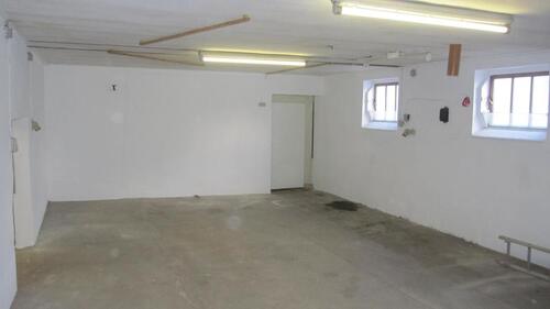 Foto - Lagerhalle 90m² mit Abstellfläche für Anhänger zu vermieten