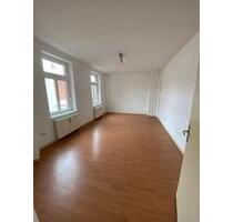 Großzügige 2-Zimmer mit Laminat und Wannenbad in zentraler Lage! - Zwickau