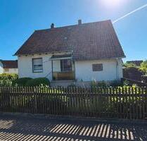 Einfamilienhaus mit Waldblick, großem Potenzial & Nebengebäude - Baddeckenstedt