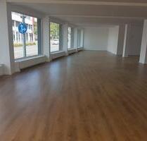 Gewerbeeinheit Einzelhandel Praxis in Bad Hersfeld