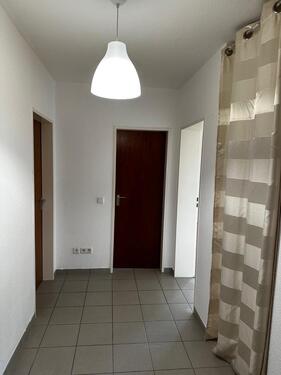 Foto - unmöblierte Zweizimmerwohnung mit Balkon und Einbauküche