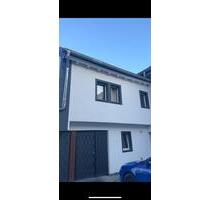 Schöne 3 Zimmer Wohnung - 750,00&nbsp;EUR Kaltmiete, ca.&nbsp; 74,00&nbsp;m&sup2; in Heuchelheim a. d. Lahn (PLZ: 35452)