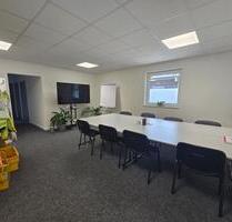 Workspace, Büro mit Meetingraum, Küche, WCs - Grafschaft