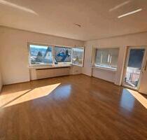 Helle und großzügige Wohnung mit Balkon in Selters - Selters (Westerwald)
