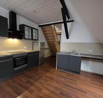 Außergewöhnlich wohnen im Fachwerk – großzügige Maisonette - Hessisch Oldendorf