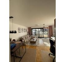 Rhein Nähe: Helle schöne 2 Zimmer, Küche, Sonnen Balkon, Abstellraum - Düsseldorf Stadtbezirk 5