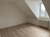 Foto - Schöne 2 Zimmer Dachgeschosswohnung mit Balkon!