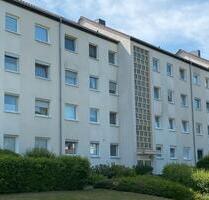 ERSTBEZUG: Sanierte 2-Zimmer-Wohnung mit Bergblick - Springe