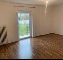 Sanierte 3 Zimmer 85qm Wohnung Balkon, Garten Neubiberg