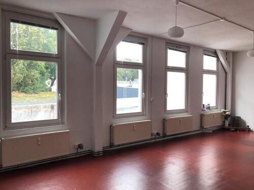 Foto - Praxis-Bewegungsraum - 110,00 EUR Kaltmiete, ca.  65,00 m²
