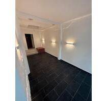 Attraktives Restaurant-Ladenlokal in Solingen-Wald zu vermieten