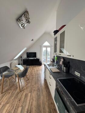 Foto - 1 Zimmer Dachgeschoßwohnung zur Miete in Fellbach