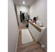 Hochwertige helle 3ZKB Wohnung teilmöbliert mit Terrasse - Limburg an der Lahn