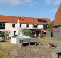 Großzügiges Einfamilienhaus mit Garten und Spielparadies - Stadtroda