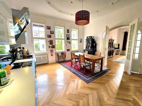 Foto - Wunderschöne helle Stuck-Altbauwohnung mit 244 qm Wohn-Nutzfläche