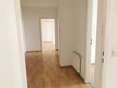 Foto - Schöne 4-Zimmer-Wohnung mit Wannenbad und Aufzug!