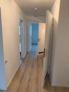 Foto - Vollständig renovierte 3 Zimmer Wohnung, mit Balkon und EBK