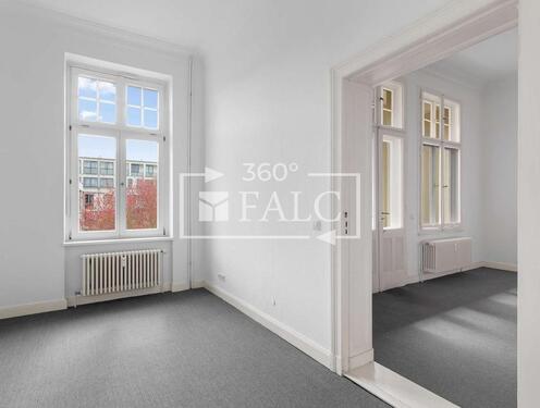 Foto - Großzügige, lichtdurchflutete Altbau-Bürofläche mit Balkon & flexibler Nutzung