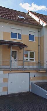 Foto - Reihenmittelhaus mit kleinem Garten & separater Einliegerwohnung