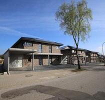 Moderne KfW 40+ DHH - 1.250,00&nbsp;EUR Kaltmiete, ca.&nbsp; 112,00&nbsp;m&sup2; in Hohenwestedt (PLZ: 24594)
