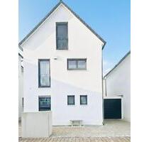 Modernes Einfamilienhaus in Ingolstadt-Friedrichshofen, Bj 2016