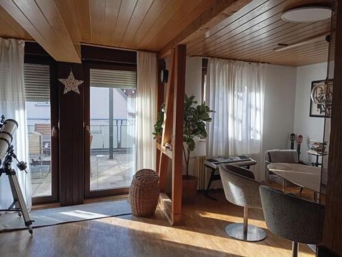 Foto - Große 5-Zi-Whg. 2 Balkone, Keller, Stellpl., Dachsp., Kachelofen