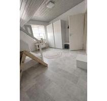 Helle 3-Zimmer Dachgeschosswohnung mit Balkon in Obrigheim