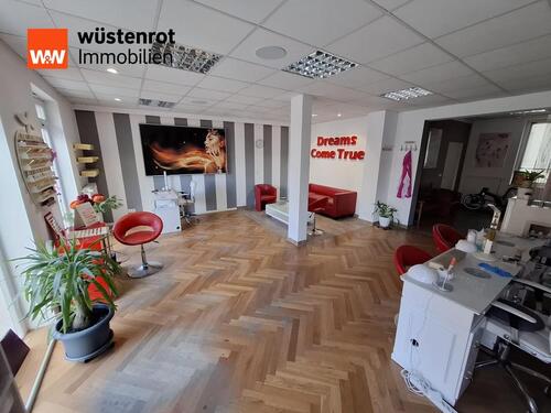 Foto - Helle, moderne Bürofläche zur Vermietung in Jüterbog mit Schaufenster direkt in der Ladenstraße