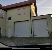 2 Häuser in Weyer stehen zum Verkauf mit 2 sehr großen Garagen - Gochsheim