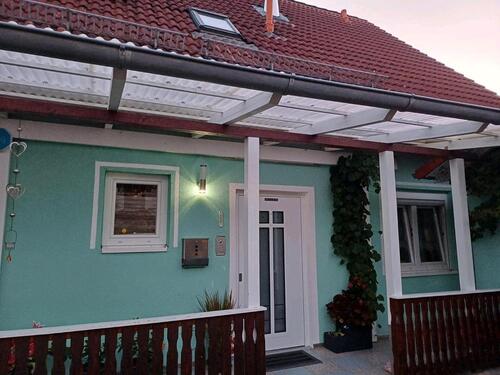 Foto - Provisionsfrei: Haus mit PV, Speicher, Sauna & Garten