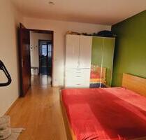 For Sale: Bright & Spacious 3-Room Apartment with South-Facing Ba - Berlin Reinickendorf
