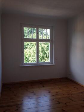 Foto - 3 Raum Wohnung Vermietung - 530,00 EUR Kaltmiete, ca.  93,00 m²