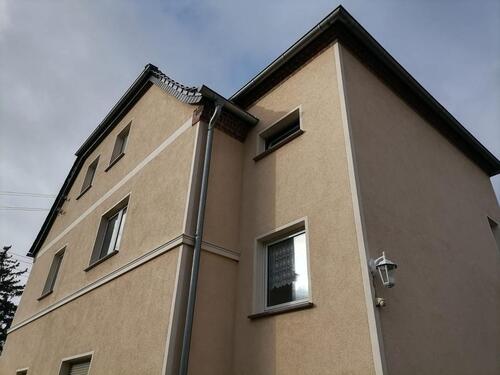 Foto - Zweifamilienhaus mit großem Nebengebäude und Pool