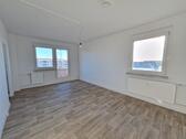 Foto - Lichtdurchflutete 2-Zimmer-Wohnung mit Balkon und Aufzug in Zerbst + 500 EUR Willkommensgutschein*