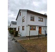 Doppelhaushälfte mit Garten - 339.000,00&nbsp;EUR Kaufpreis, ca.&nbsp; 126,00&nbsp;m&sup2; in Tuttlingen (PLZ: 78532)
