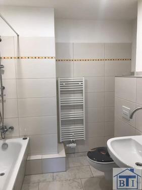 Foto - Frisch sanierte Wohnung - 324,00 EUR Kaltmiete,