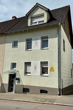 Foto - Haus zum Verkaufen - 355.000,00&nbsp;EUR Kaufpreis, ca.&nbsp; 140,00&nbsp;m&sup2;