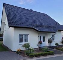Freistehendes Einfamilienhaus mit großer Garage in Bad Driburg