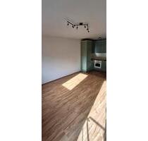 Wohnung zur Miete - 355,00 EUR Kaltmiete, in Limbach-Oberfrohna (PLZ: 09212)