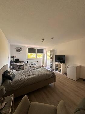Foto - Helles WG-Zimmer mit Balkon - frei ab dem 01.05.2026.