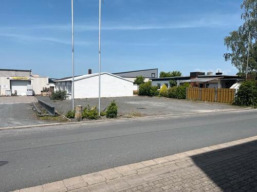 Foto - Grundstück zu Vermieten - 450,00&nbsp;EUR Kaltmiete, ca.&nbsp; 330,00&nbsp;m&sup2;