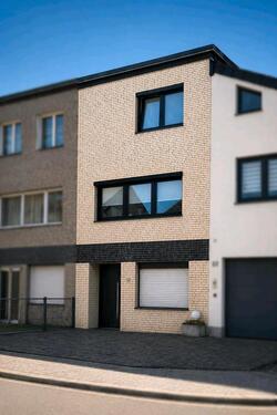 Foto - Reihenhaus Miete Jüchen-Hochneukirch Terrasse, Stellplatz 113m²