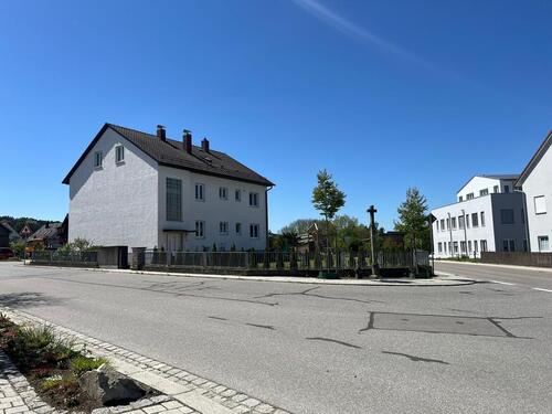 Foto - Mehrfamilienhaus in Wenzenbach - 1.100.000,00&nbsp;EUR Kaufpreis, ca.&nbsp; 280,00&nbsp;m&sup2;