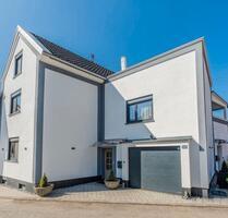 Provisionfrei !! 1-2 Familienhaus in 78247 Hilzingen-Weiterdingen