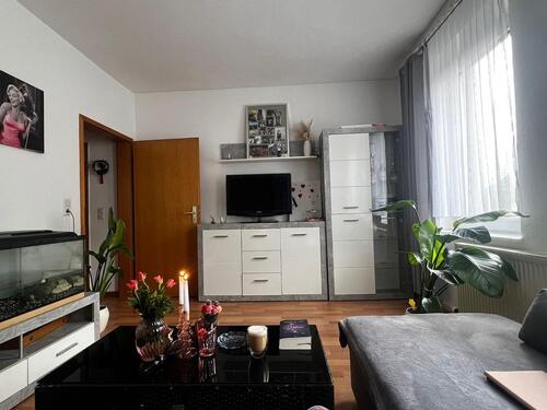 Foto - Helle-3-Zimmer- Wohnung mit Badewanne -ab Januar 2026