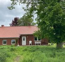 Haus in traumhafter Alleinlage - 720,00&nbsp;EUR Kaltmiete, ca.&nbsp; 113,00&nbsp;m&sup2; in Westoverledingen (PLZ: 26810)